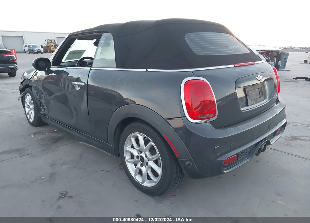 2018 MINI CONVERTIBLE COOPER S VIN: WMWWG9C54J3C82712