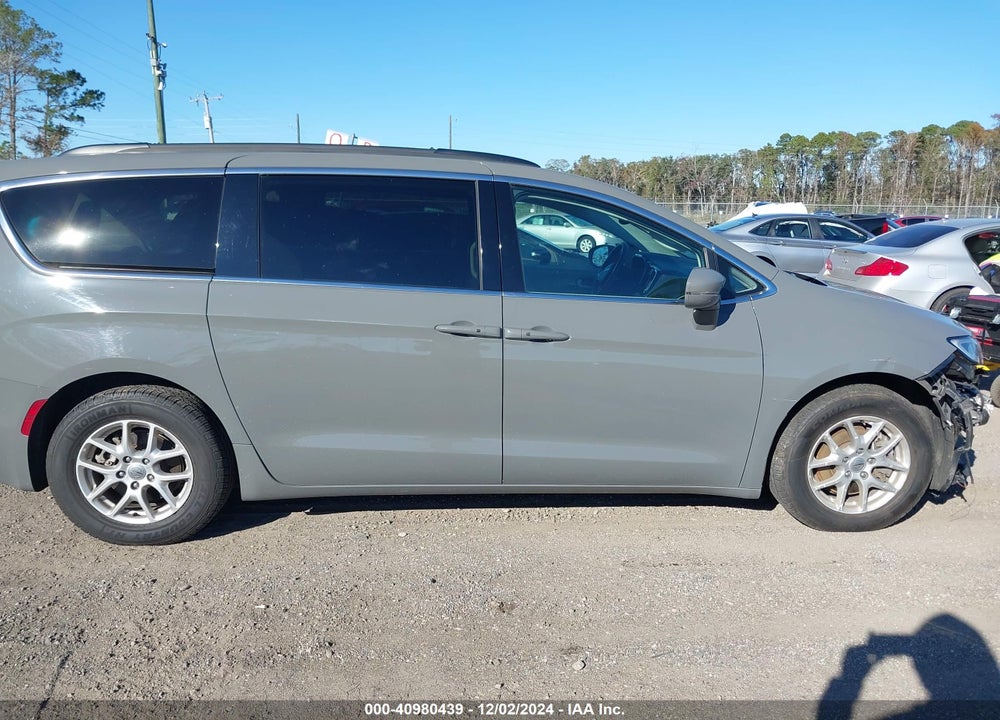 2022 CHRYSLER PACIFICA TOURING L VIN: 2C4RC1BG5NR233965