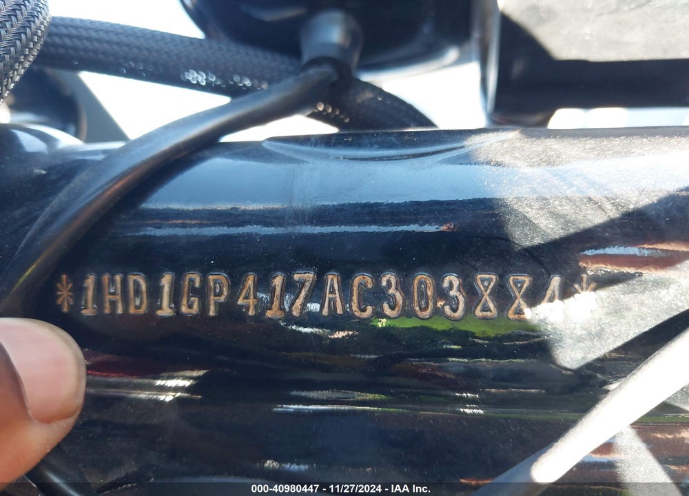 2010 HARLEY-DAVIDSON FXDWG VIN: 1HD1GP417AC303884
