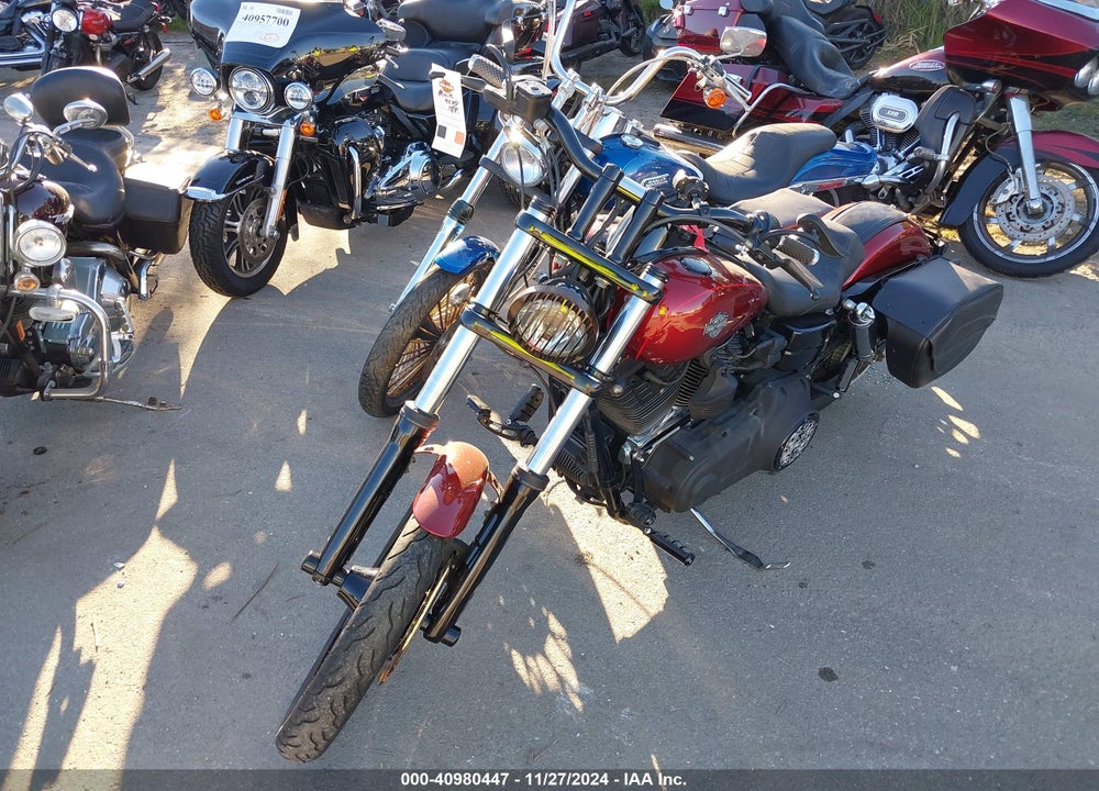 2010 HARLEY-DAVIDSON FXDWG VIN: 1HD1GP417AC303884