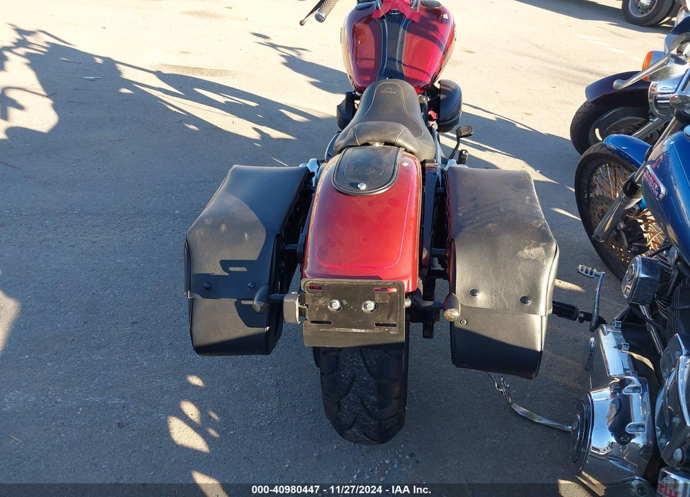 2010 HARLEY-DAVIDSON FXDWG VIN: 1HD1GP417AC303884