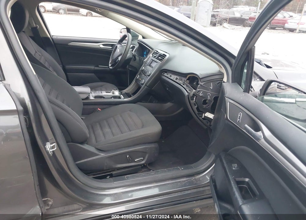 2017 FORD FUSION SE VIN: 3FA6P0H74HR260488