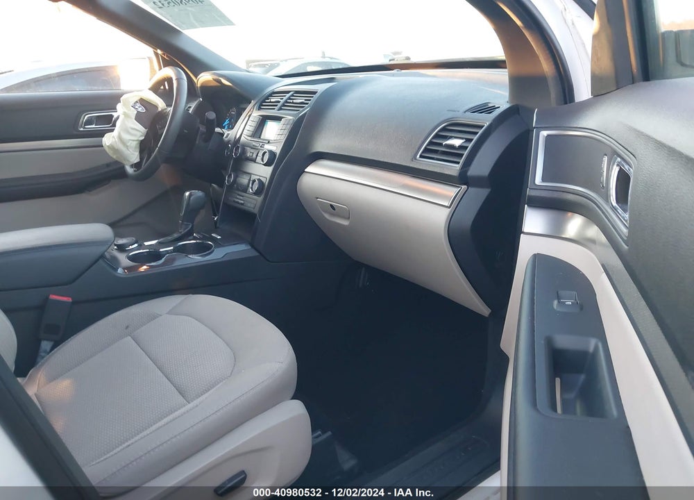 2019 FORD EXPLORER XLT VIN: 1FM5K8D83KGB00744
