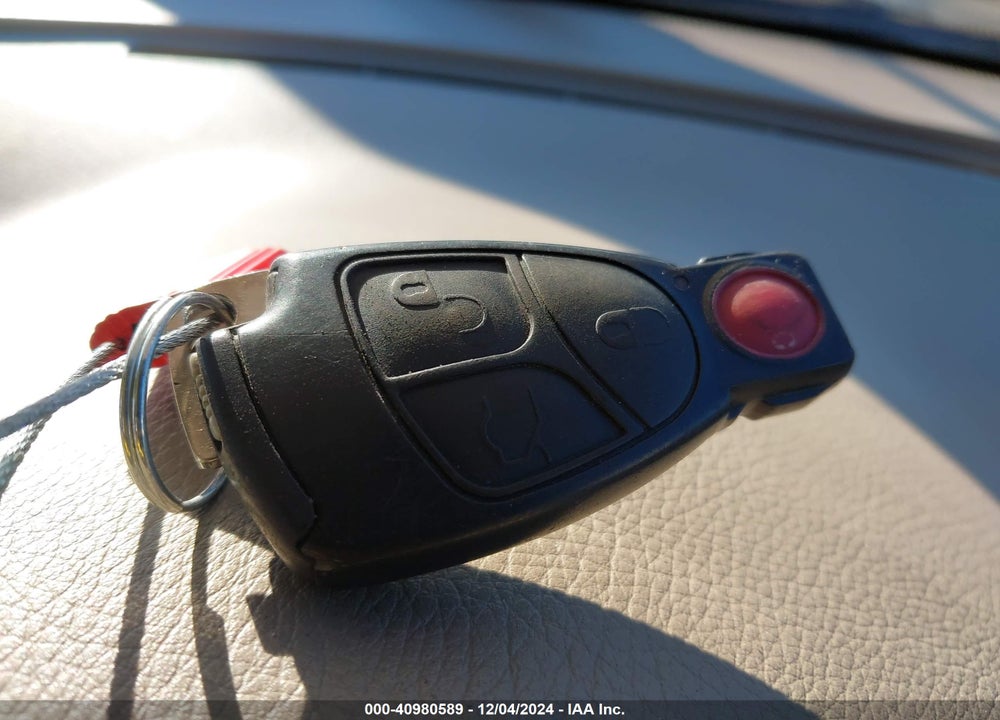 2004 MERCEDES-BENZ E 320 VIN: WDBUF65JX4A470149