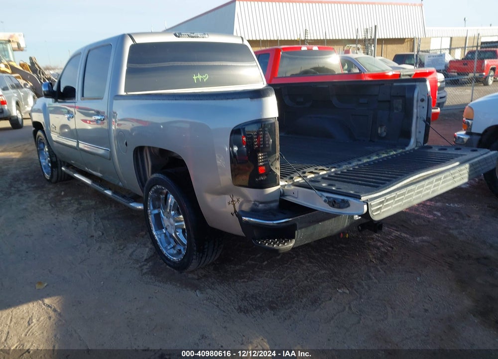 2009 CHEVROLET SILVERADO 1500 LT VIN: 3GCEC23J39G133020