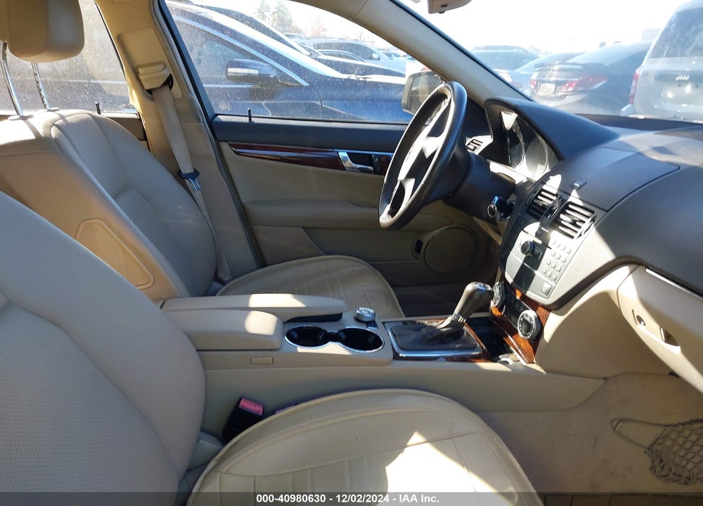 2009 MERCEDES-BENZ C 300 LUXURY 4MATIC/SPORT 4MATIC VIN: WDDGF81X19R050556