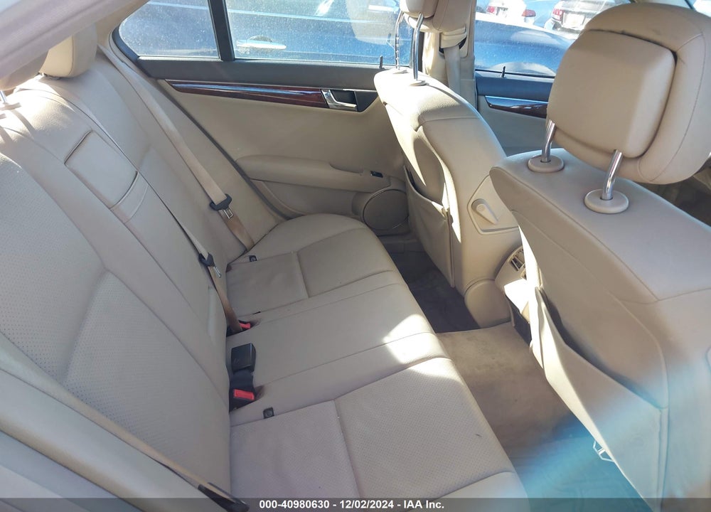 2009 MERCEDES-BENZ C 300 LUXURY 4MATIC/SPORT 4MATIC VIN: WDDGF81X19R050556