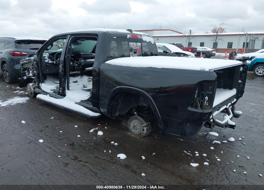 2022 RAM 1500 VIN: 1C6SRFJT5NN166980