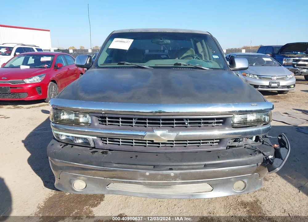 2000 CHEVROLET SILVERADO 1500 LS VIN: 2GCEC19T1Y1211532