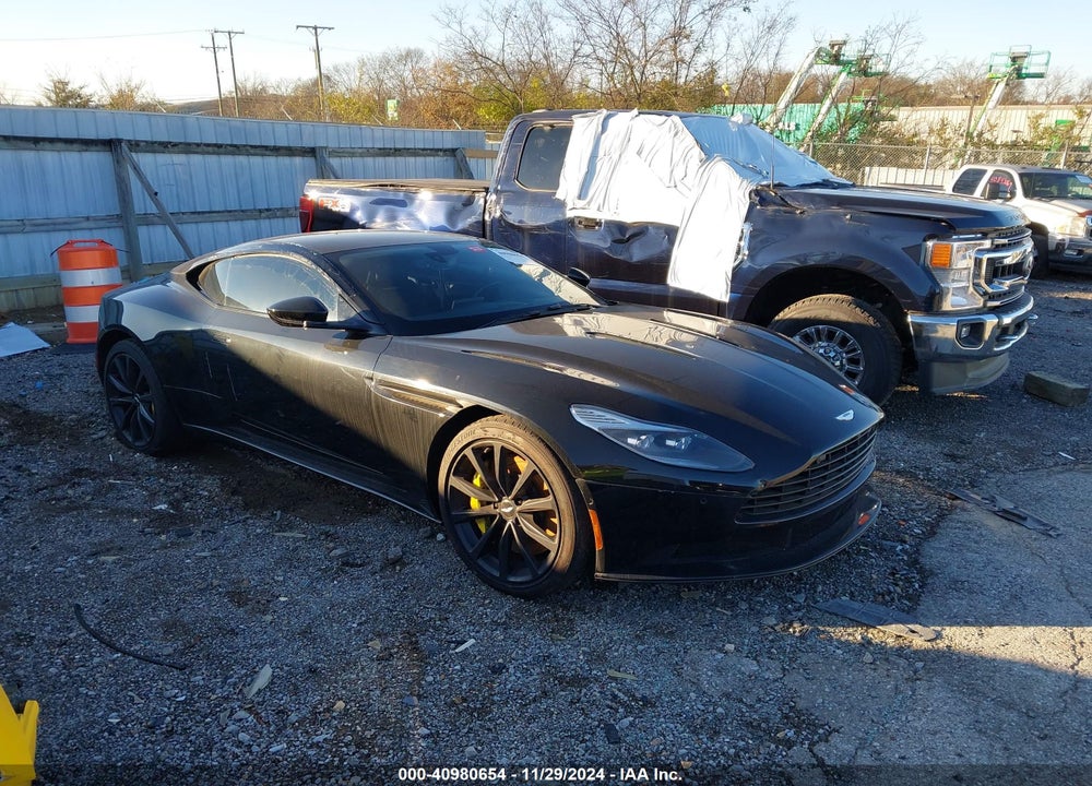 2017 ASTON MARTIN DB11 LAUNCH EDITION VIN: SCFRMFAV4HGL02890