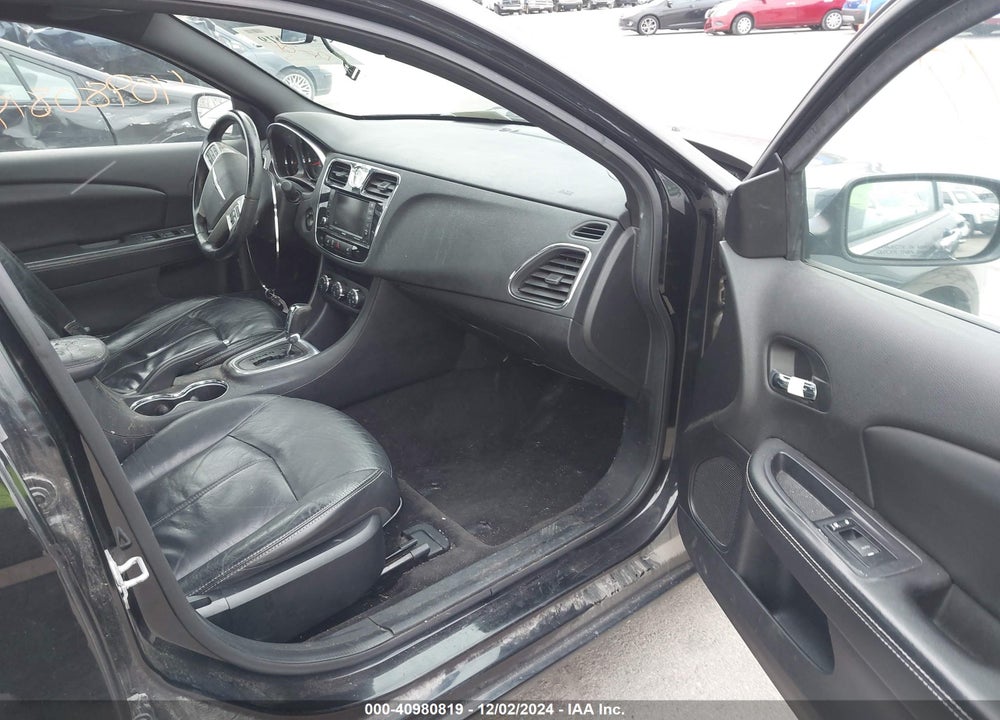 2012 CHRYSLER 200 LIMITED VIN: 1C3CCBCG1CN327186