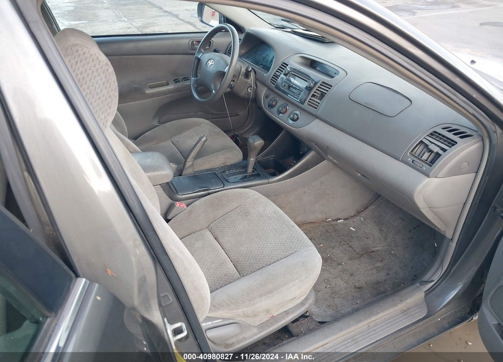 2003 TOYOTA CAMRY LE VIN: 4T1BE30K33U718762