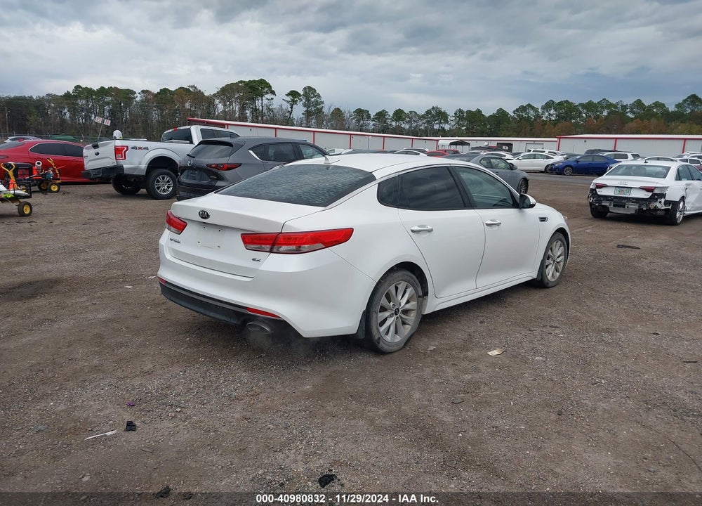 2016 KIA OPTIMA EX VIN: 5XXGU4L38GG040402