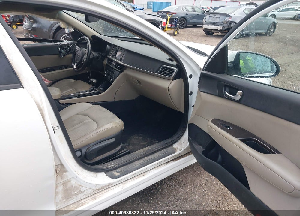 2016 KIA OPTIMA EX VIN: 5XXGU4L38GG040402