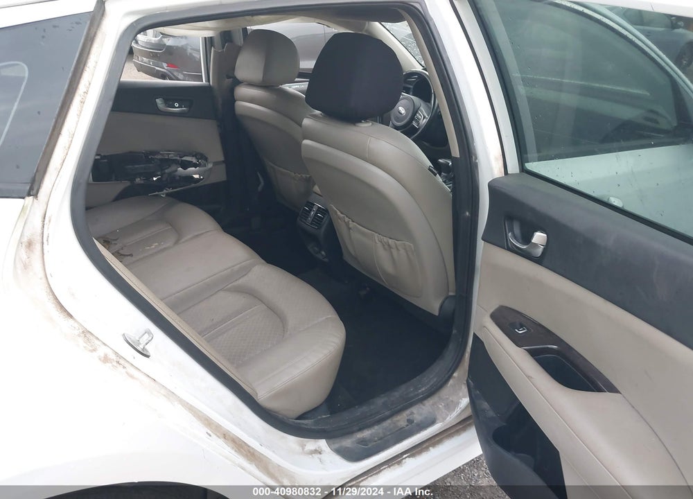 2016 KIA OPTIMA EX VIN: 5XXGU4L38GG040402