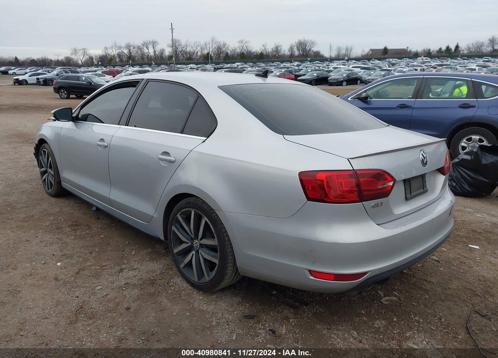 2013 VOLKSWAGEN JETTA GLI AUTOBAHN W/NAV VIN: 3VW467AJXDM256565