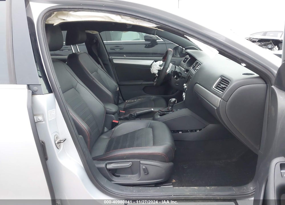 2013 VOLKSWAGEN JETTA GLI AUTOBAHN W/NAV VIN: 3VW467AJXDM256565