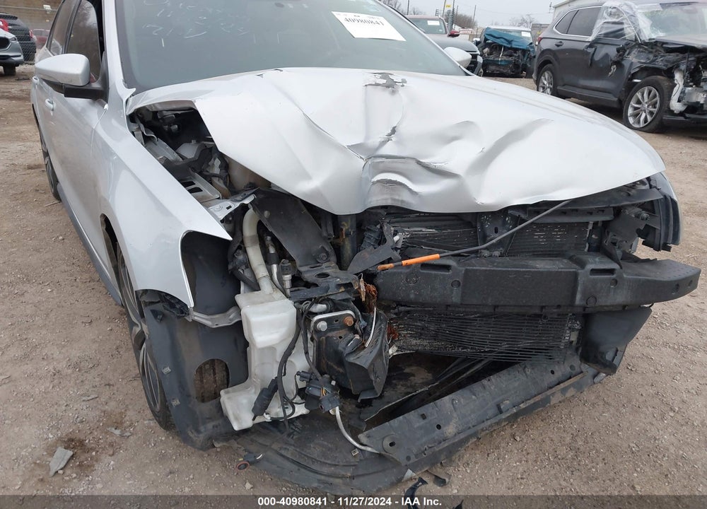 2013 VOLKSWAGEN JETTA GLI AUTOBAHN W/NAV VIN: 3VW467AJXDM256565