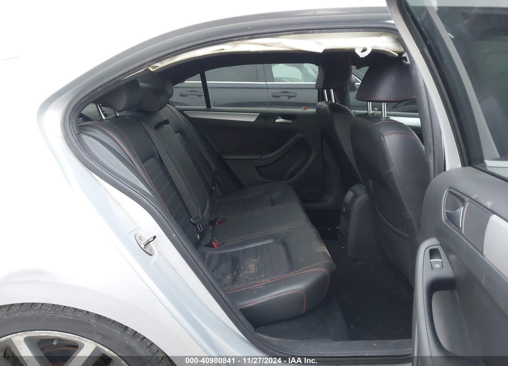 2013 VOLKSWAGEN JETTA GLI AUTOBAHN W/NAV VIN: 3VW467AJXDM256565