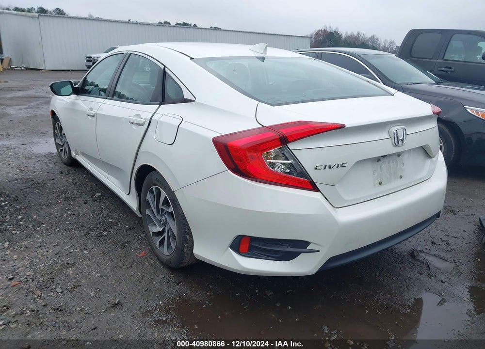 2018 HONDA CIVIC EX VIN: 19XFC2F74JE039118
