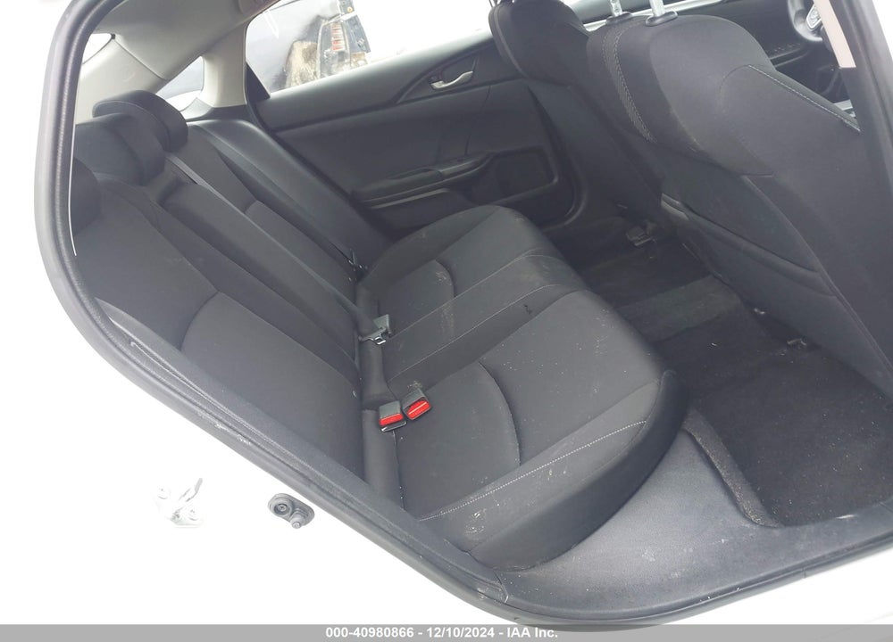 2018 HONDA CIVIC EX VIN: 19XFC2F74JE039118