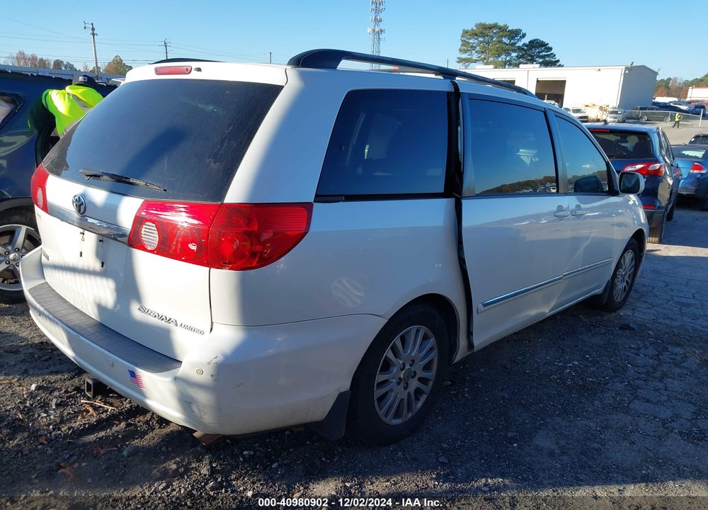 2009 TOYOTA SIENNA LIMITED VIN: 5TDZK22C69S241205