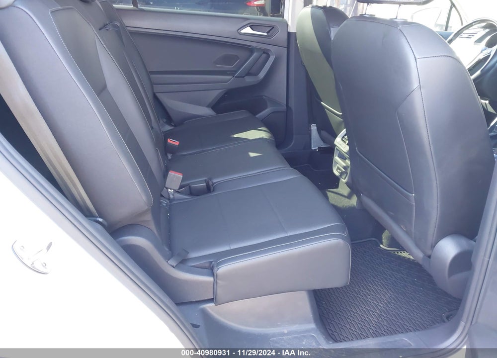 2019 VOLKSWAGEN TIGUAN 2.0T SE/2.0T SEL/2.0T SEL R-LINE/2.0T SEL R-LINE BLACK VIN: 3VV2B7AXXKM020040