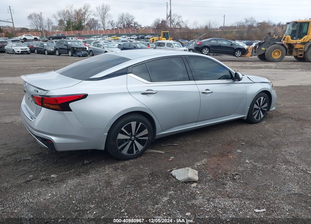 2022 NISSAN ALTIMA SL FWD VIN: 1N4BL4EV7NN413397