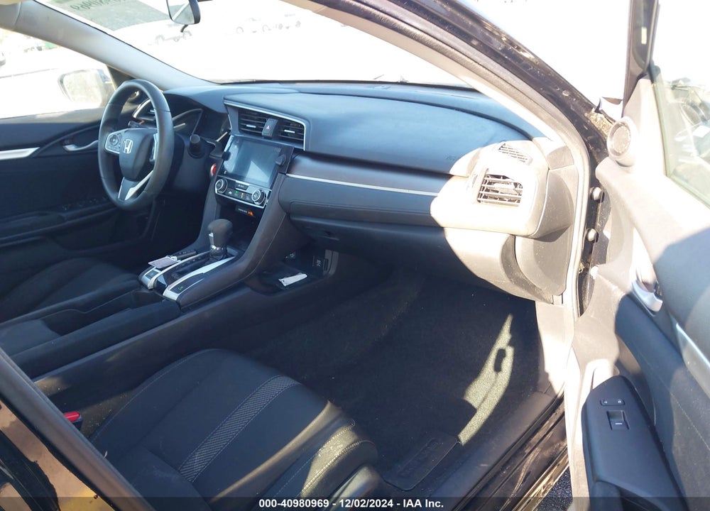 2017 HONDA CIVIC EX VIN: 19XFC2F77HE018077
