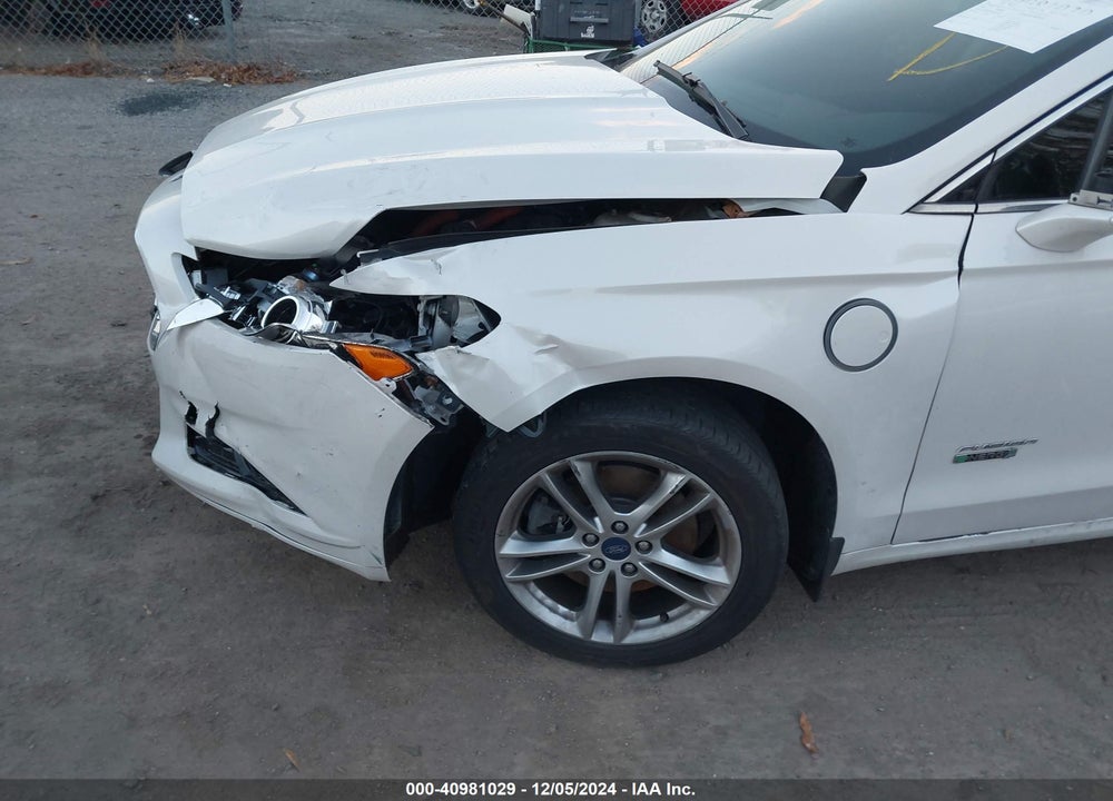 2015 FORD FUSION ENERGI VIN: 3FA6P0SUXFR201019