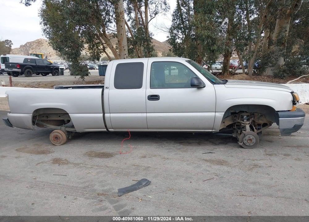 2005 CHEVROLET SILVERADO 1500 LS VIN: 1GCEC19Z15Z218164