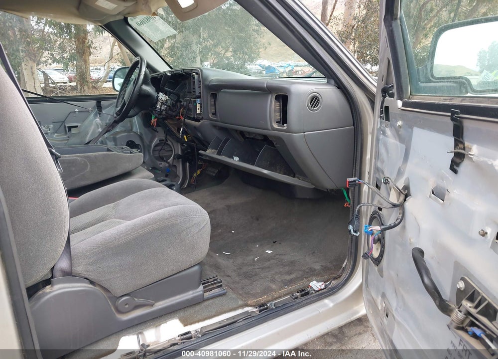 2005 CHEVROLET SILVERADO 1500 LS VIN: 1GCEC19Z15Z218164