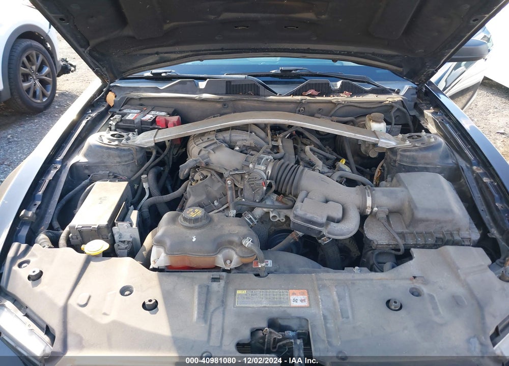 2013 FORD MUSTANG V6 VIN: 1ZVBP8EMXD5237048