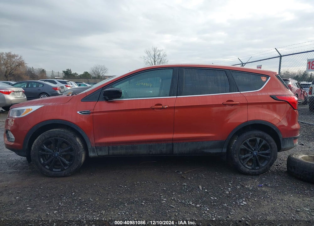 2019 FORD ESCAPE SE VIN: 1FMCU9GD9KUA37604