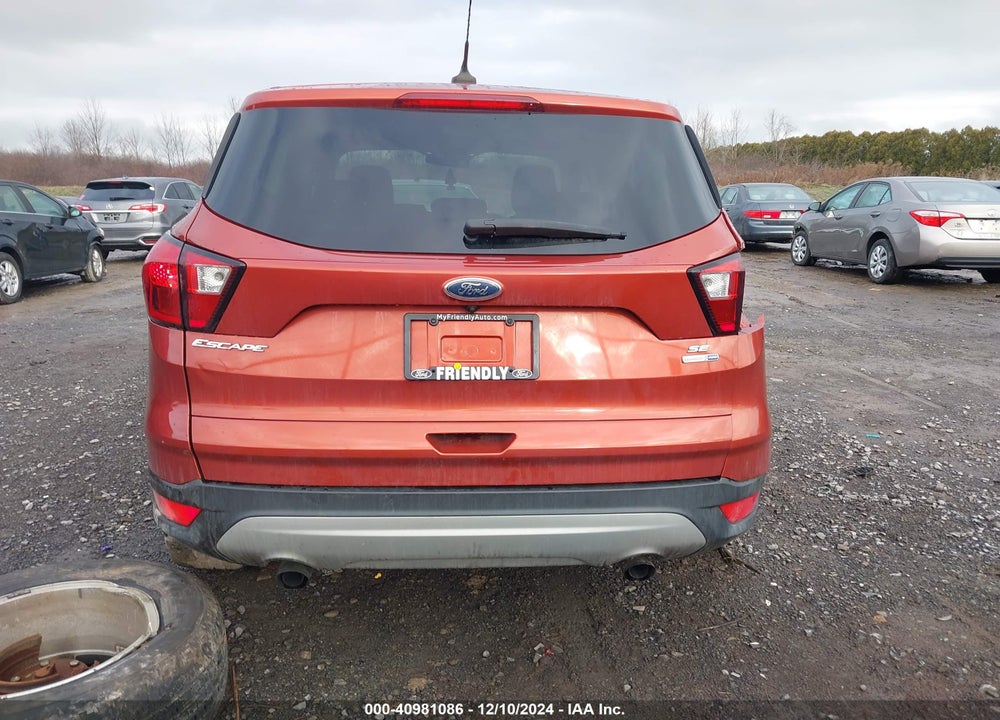 2019 FORD ESCAPE SE VIN: 1FMCU9GD9KUA37604