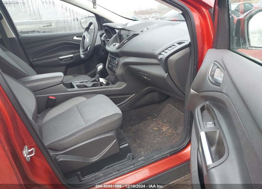 2019 FORD ESCAPE SE VIN: 1FMCU9GD9KUA37604