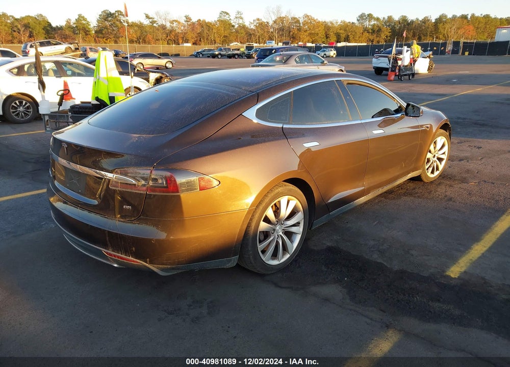 2013 TESLA MODEL S VIN: 5YJSA1CN7DFP22690