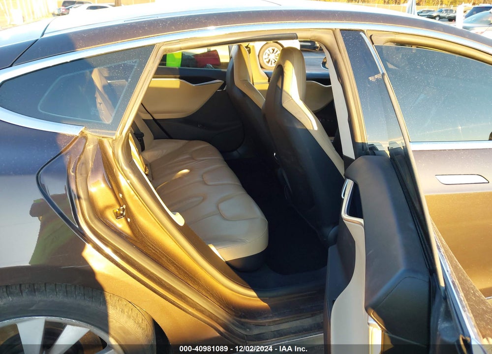 2013 TESLA MODEL S VIN: 5YJSA1CN7DFP22690