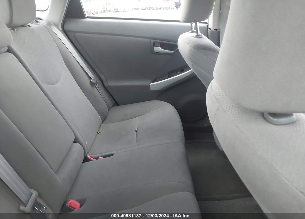2011 TOYOTA PRIUS TWO VIN: JTDKN3DU3B0281237