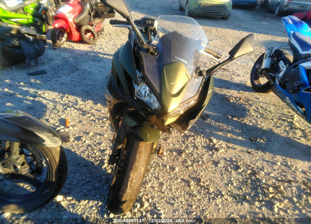 2024 KAWASAKI EX650 P VIN: ML5EXEP14RDAC6435