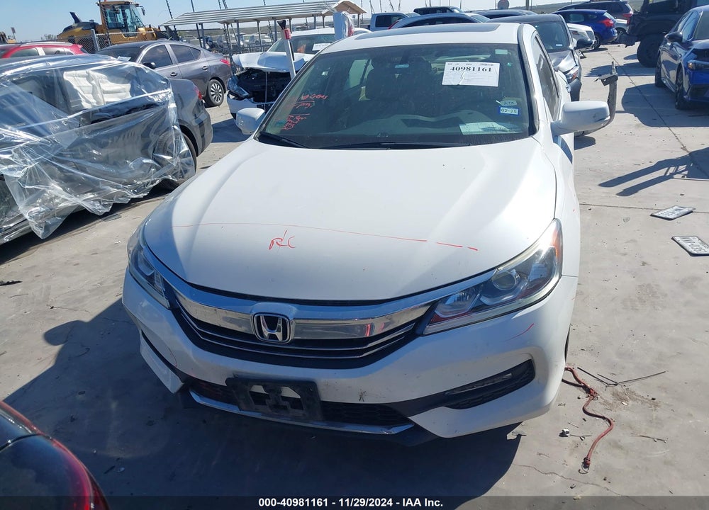 2017 HONDA ACCORD EX-L V6 VIN: 1HGCR3F8XHA006039