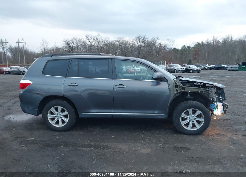 2013 TOYOTA HIGHLANDER SE V6 VIN: 5TDBK3EH5DS196877