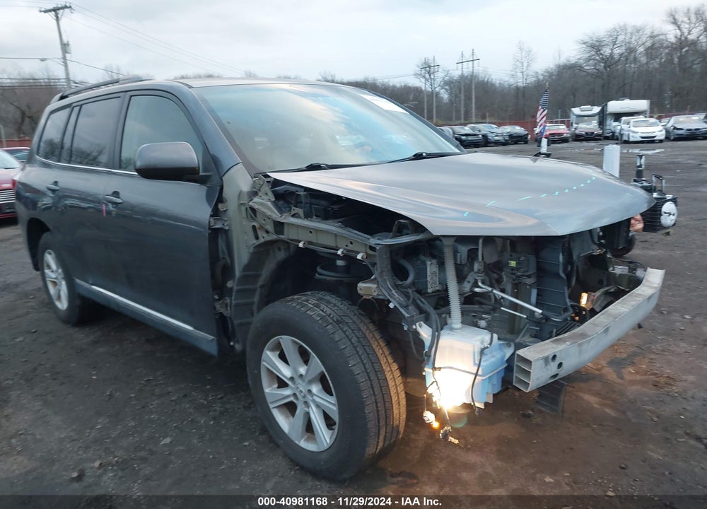 2013 TOYOTA HIGHLANDER SE V6 VIN: 5TDBK3EH5DS196877
