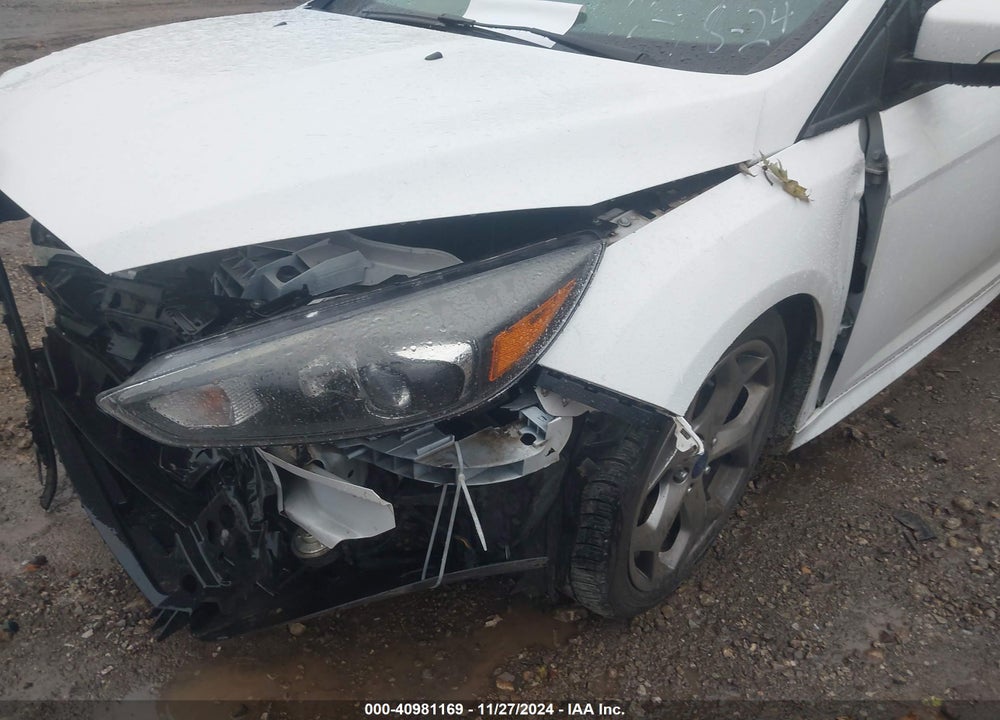 2015 FORD FOCUS ST VIN: 1FADP3L95FL285977