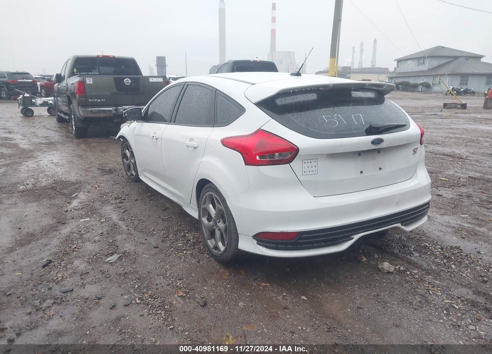 2015 FORD FOCUS ST VIN: 1FADP3L95FL285977