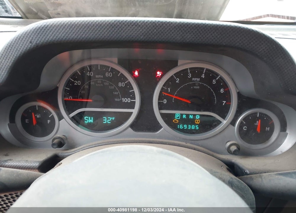 2009 JEEP WRANGLER UNLIMITED SAHARA VIN: 1J8GA591X9L737554