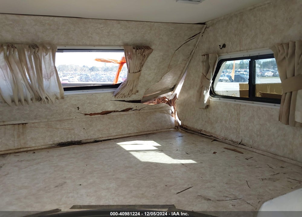 2006 FORD E-450 CUTAWAY VIN: 1FDXE45S66DB31478