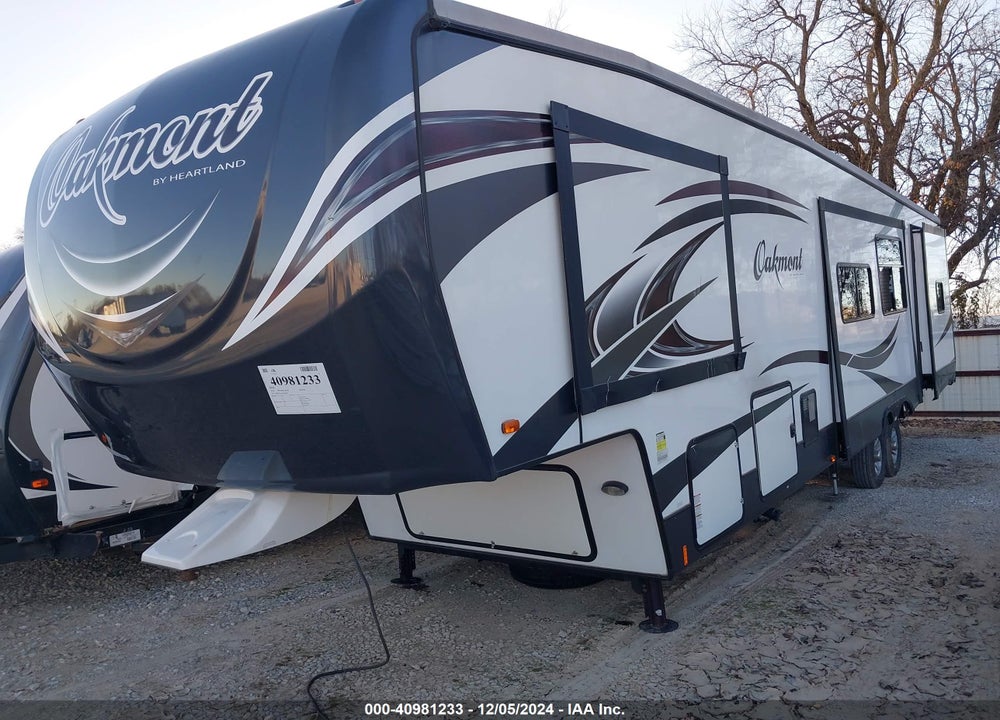 2016 HEARTLAND OAKMONT 5TH WHEEL TRAVEL TRAILER VIN: 5SFBG4120GE304838