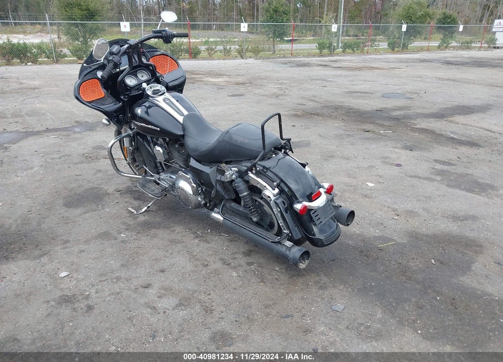 2016 HARLEY-DAVIDSON FLTRXS ROAD GLIDE SPECIAL VIN: 1HD1KTM17GB687283