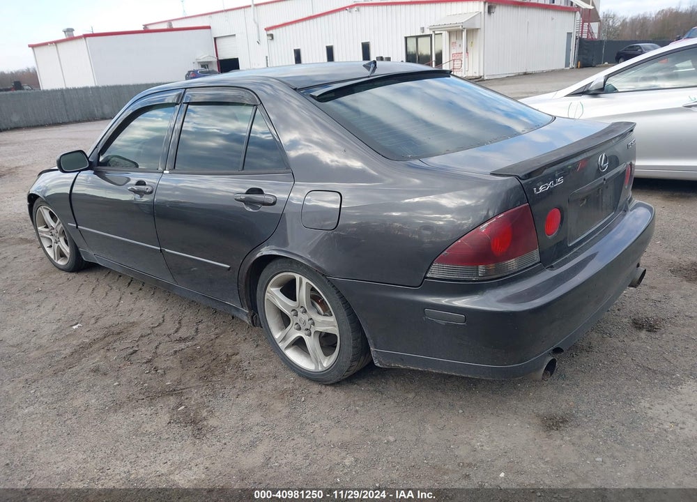 2002 LEXUS IS 300 VIN: JTHBD192320037312